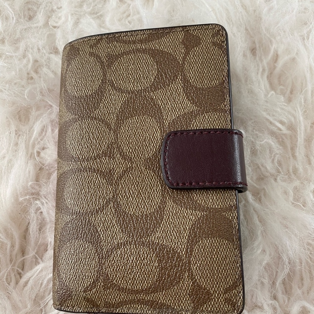 Coach Wallet - Picture 3 of 5